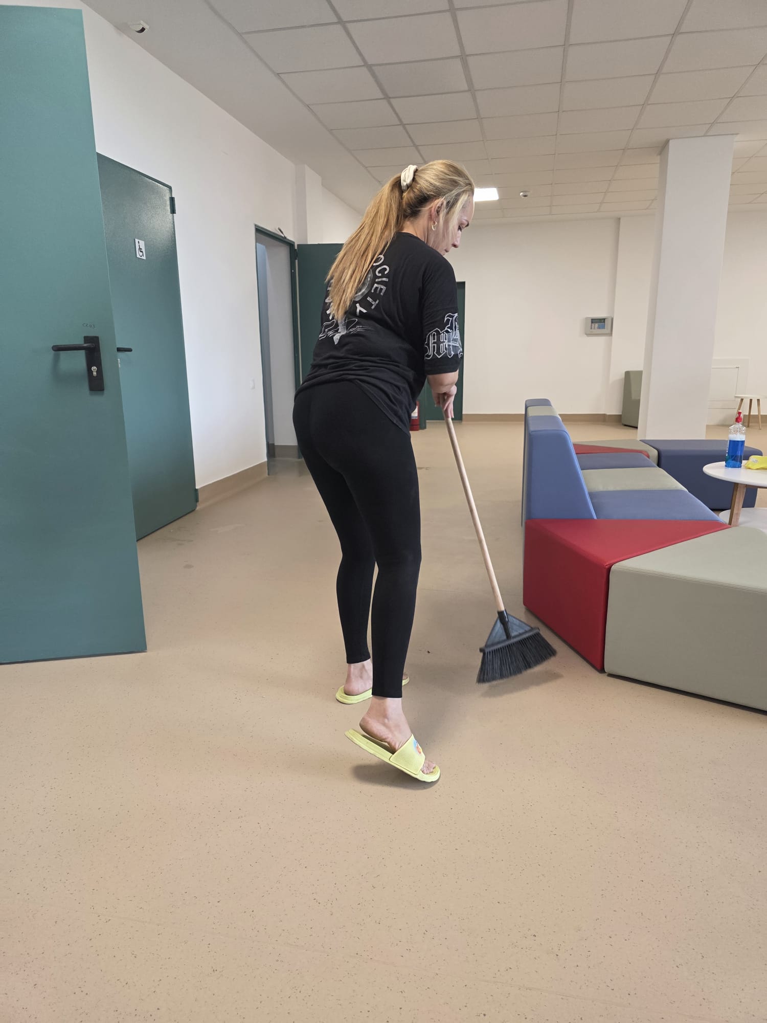 Curatenie Comerciala